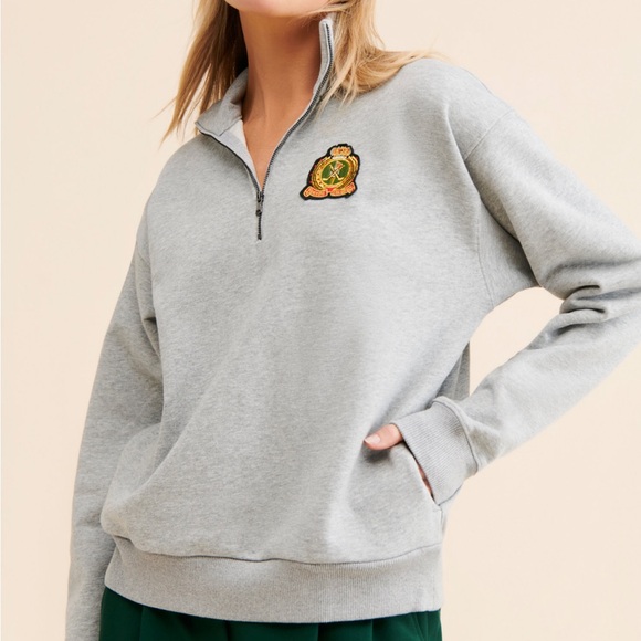 Favorite Daughter Viewpoint Quarter Zip
Sweatshirt - Picture 1 of 3